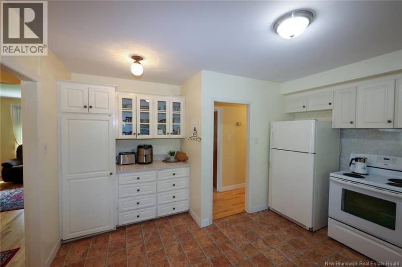 229 Fulton Avenue — photo 9 of 23