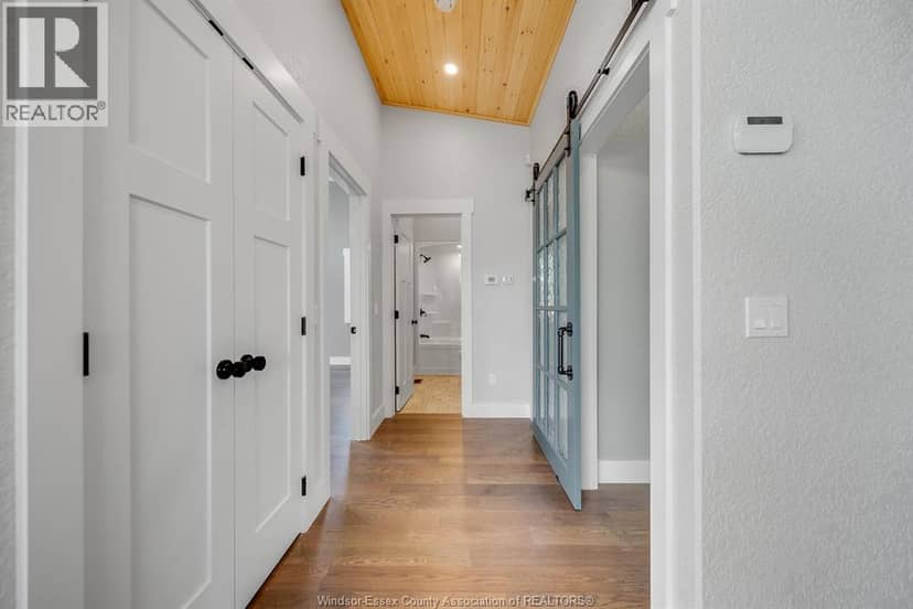 4360 St. Clair Parkway — photo 14 of 40
