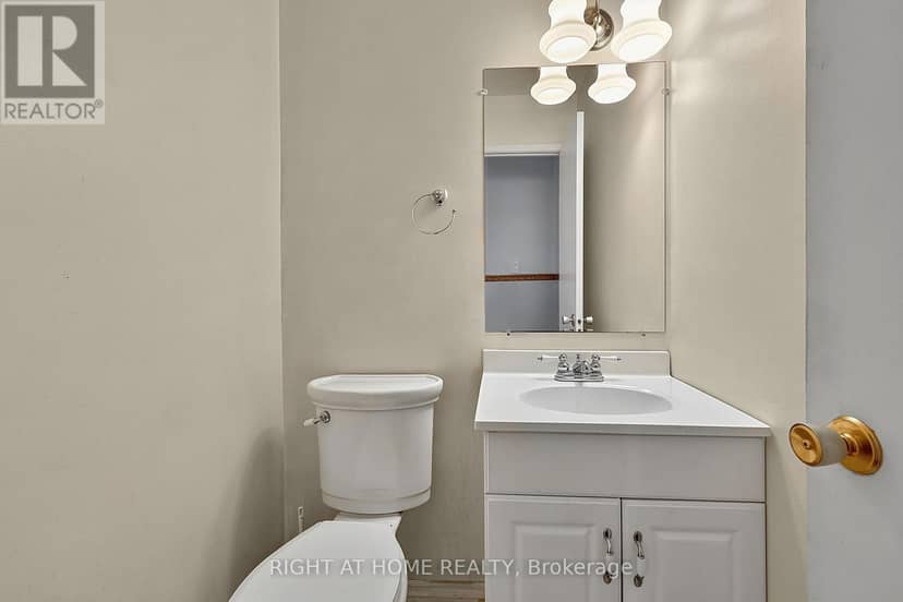 9 - 237 Steel Street — photo 16 of 40