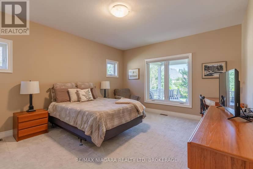 3562 Algonquin Drive — photo 19 of 35