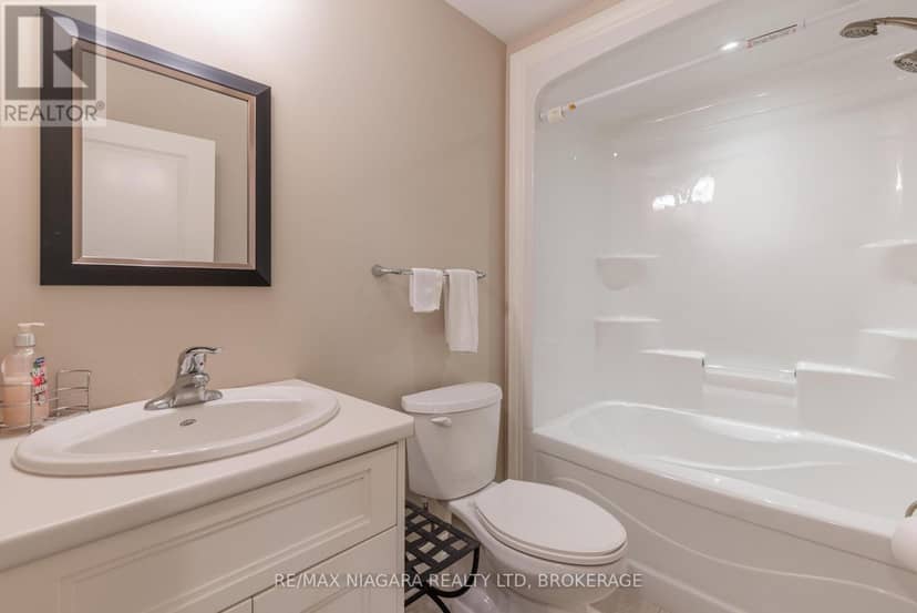 3562 Algonquin Drive — photo 29 of 35
