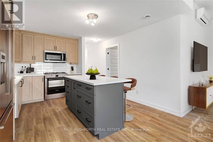 610 - 350 Montee Outaouais Street — photo 11 of 17