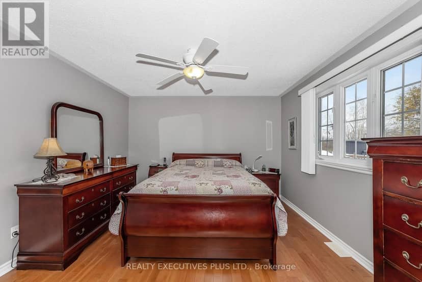11 Grove Street — photo 17 of 40