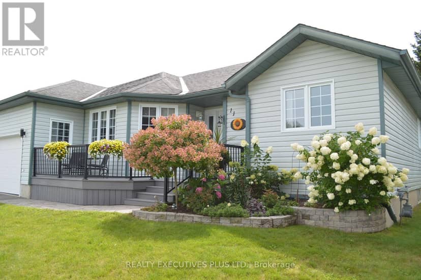 11 Grove Street, South Dundas, photo 5
