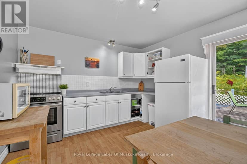 695 Bay Lake Road — photo 13 of 40