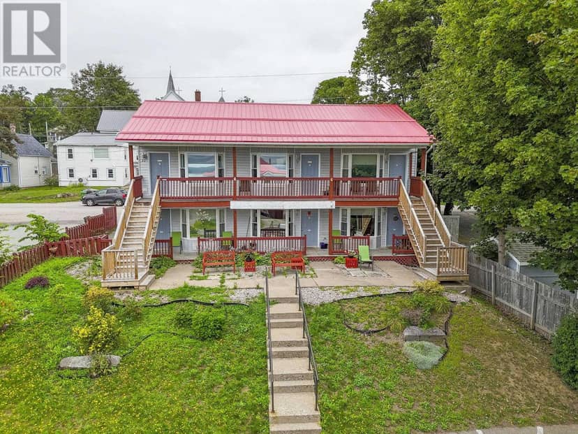 111 Montague Row, Digby