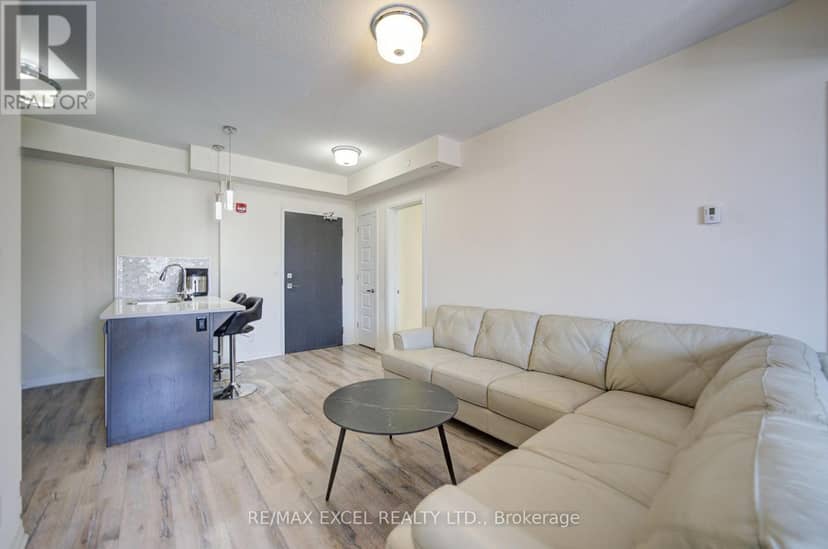 302 - 2 Adam Sellers Street — photo 18 of 40