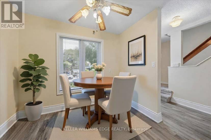 2320 Middlesmoor Crescent — photo 14 of 40