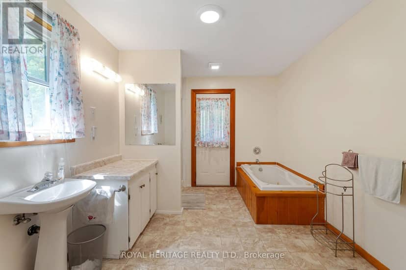213 Monck Rd Cty 45 Road — photo 18 of 31