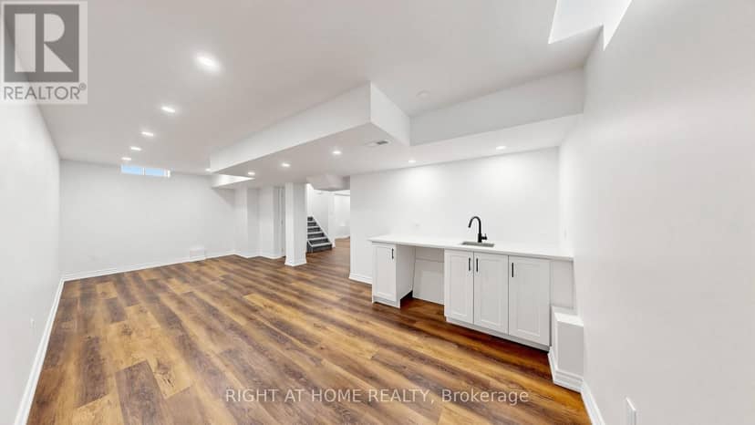 951 Adams Avenue S — photo 32 of 36