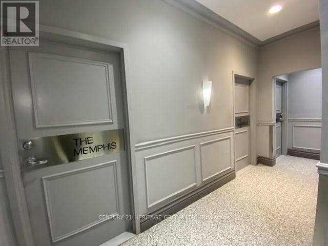 1204 - 7 Bishop Avenue — photo 5 of 24