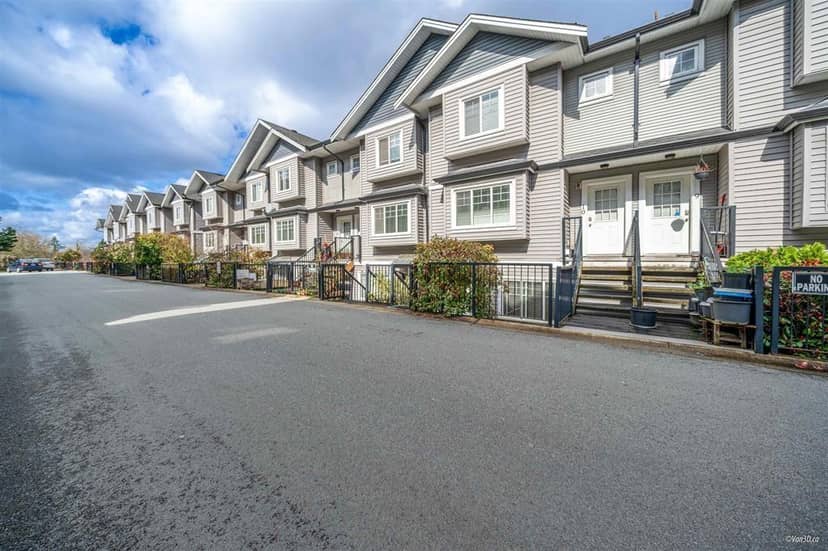 11 11255 132 STREET, Surrey