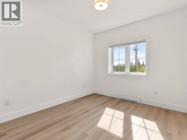 5-1702 Centennial Street — photo 9 of 13