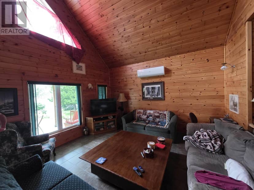 5377 Ellwood BLVD — photo 14 of 33