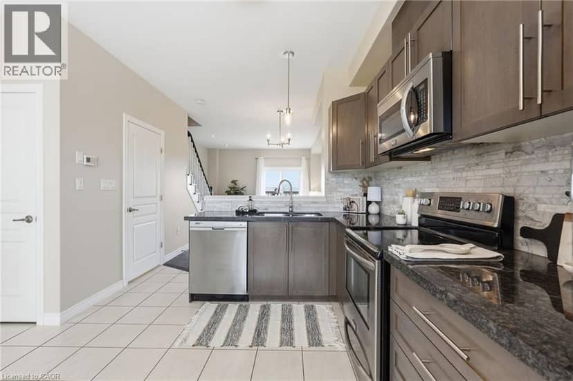 31 EDENROCK Drive, Stoney Creek, photo 8