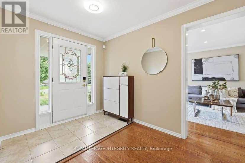 39 Beamish Crescent — photo 4 of 40
