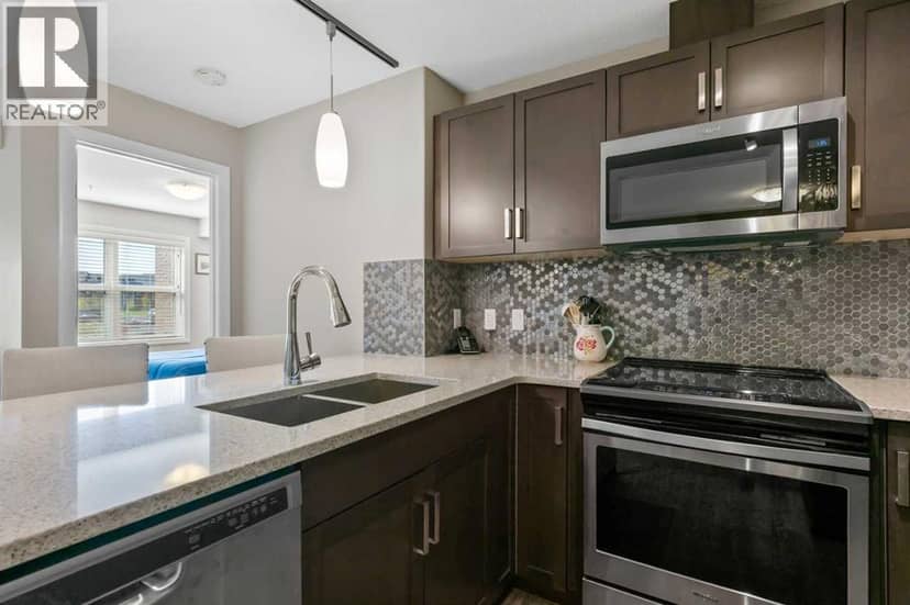 2105, 10 Market Boulevard SE, Airdrie, photo 8