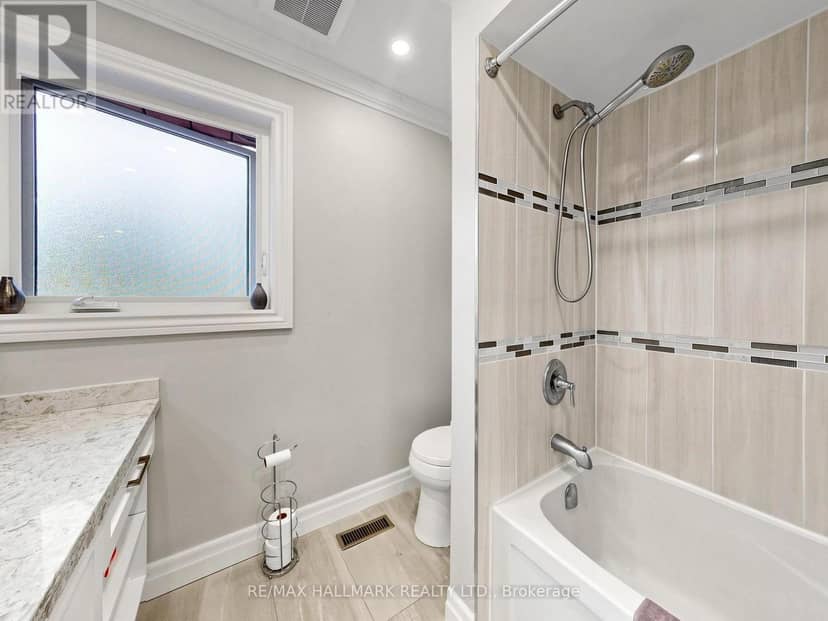58 Marchwood Crescent — photo 32 of 40