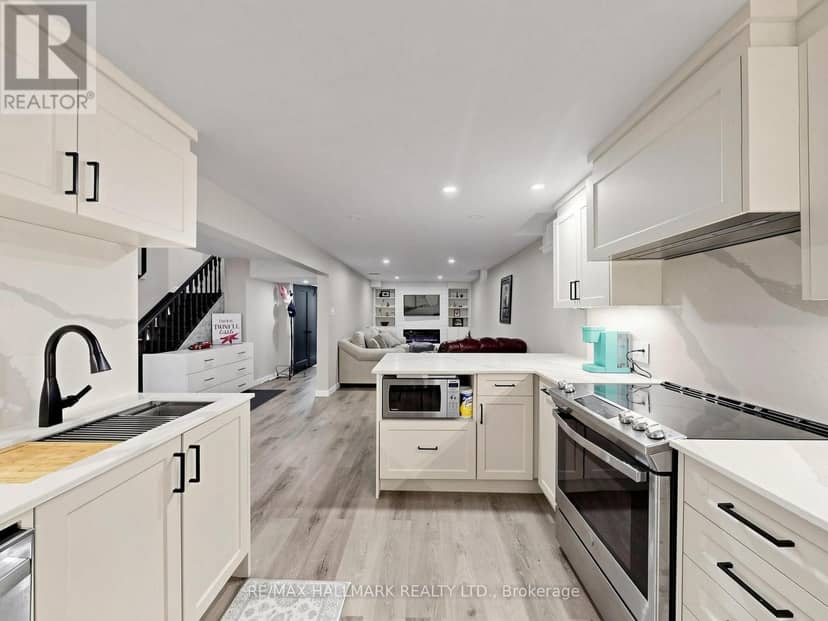58 Marchwood Crescent — photo 39 of 40