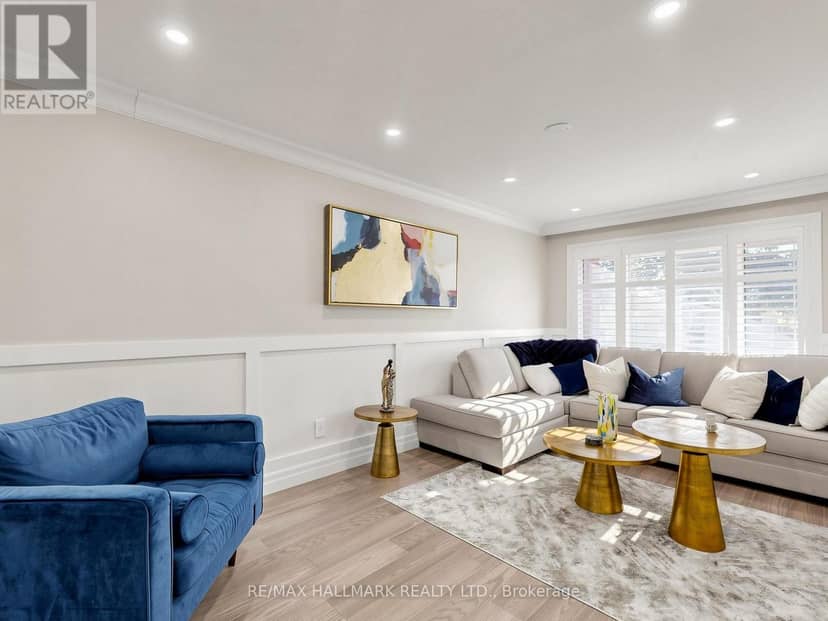 58 Marchwood Crescent, Richmond Hill, photo 4