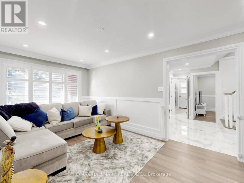 58 Marchwood Crescent, Richmond Hill, photo 5