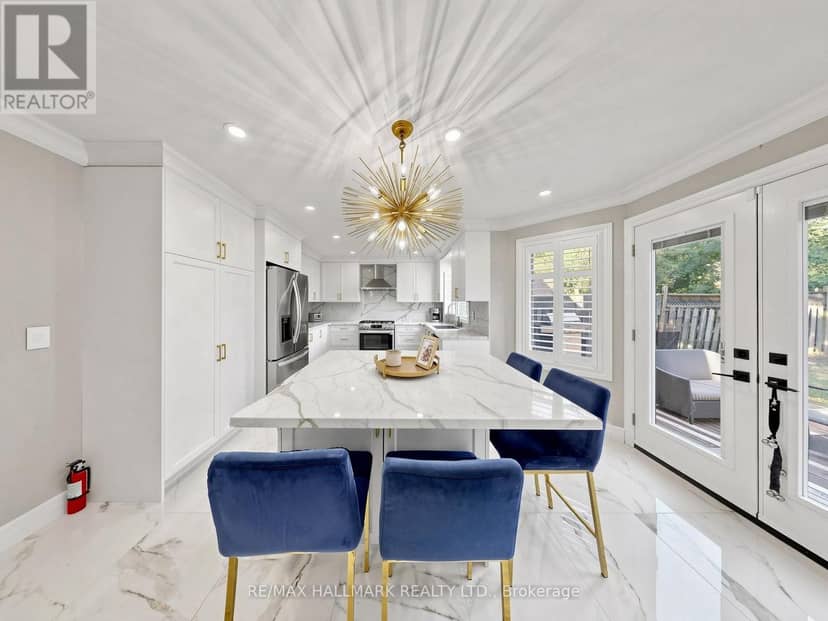 58 Marchwood Crescent, Richmond Hill, photo 8