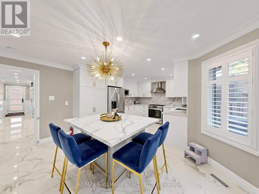 58 Marchwood Crescent — photo 9 of 40