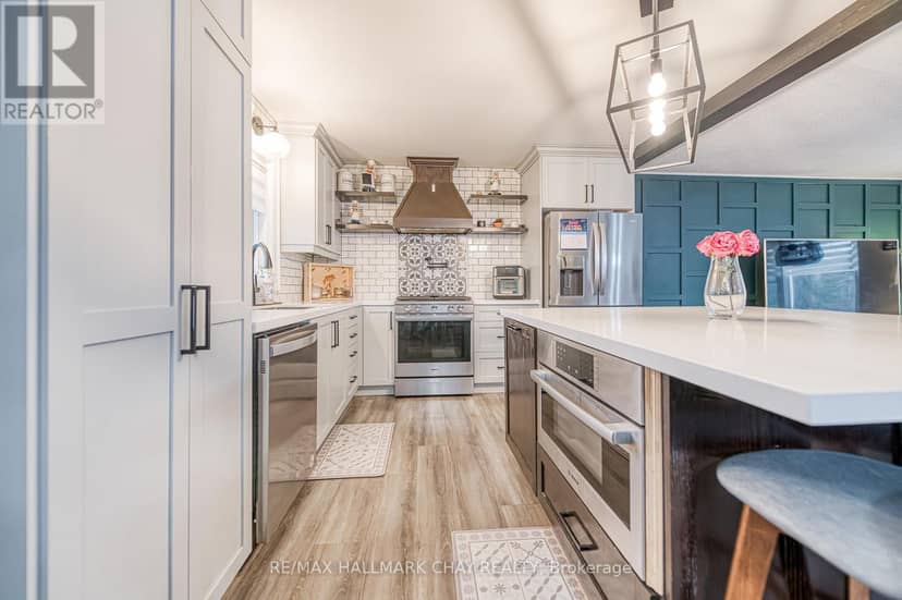 20 Howard Avenue — photo 12 of 40