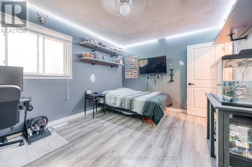 20 Howard Avenue — photo 18 of 40
