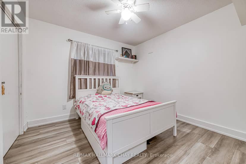 20 Howard Avenue — photo 19 of 40