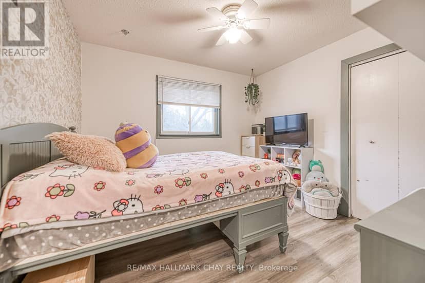 20 Howard Avenue — photo 21 of 40