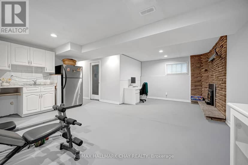 20 Howard Avenue — photo 25 of 40