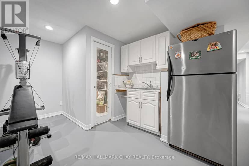 20 Howard Avenue — photo 30 of 40