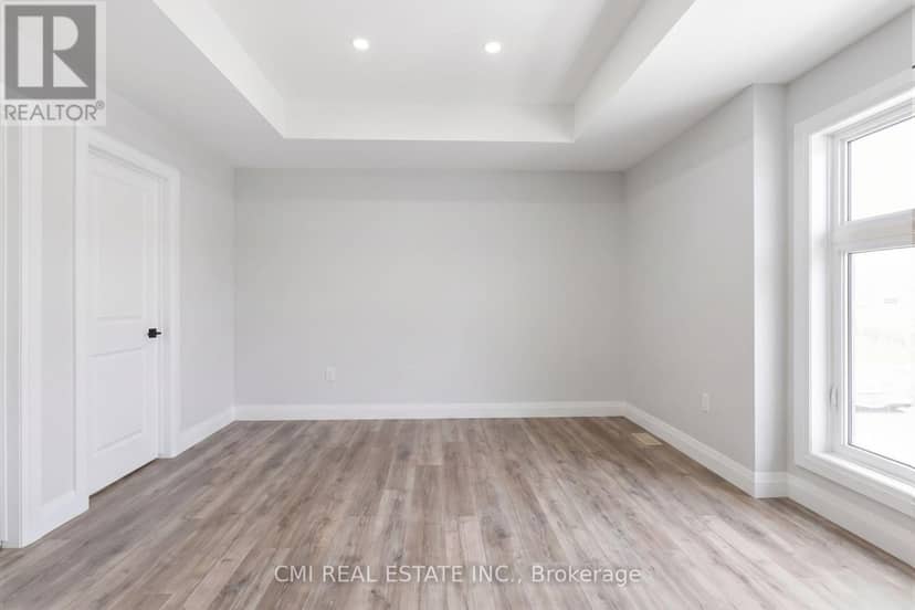 10B - 93 Eagle Street — photo 29 of 40