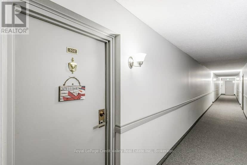 302 - 6 Shettleston Drive — photo 5 of 25