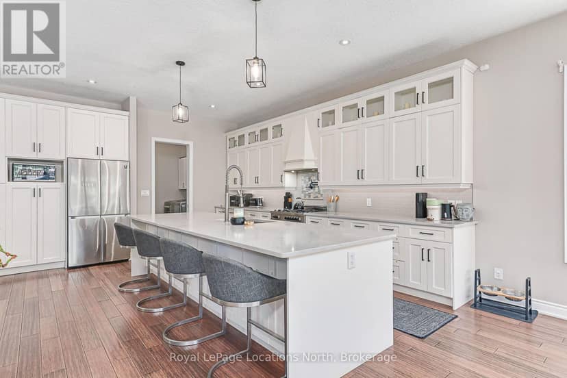 26 Spruce Street — photo 14 of 40