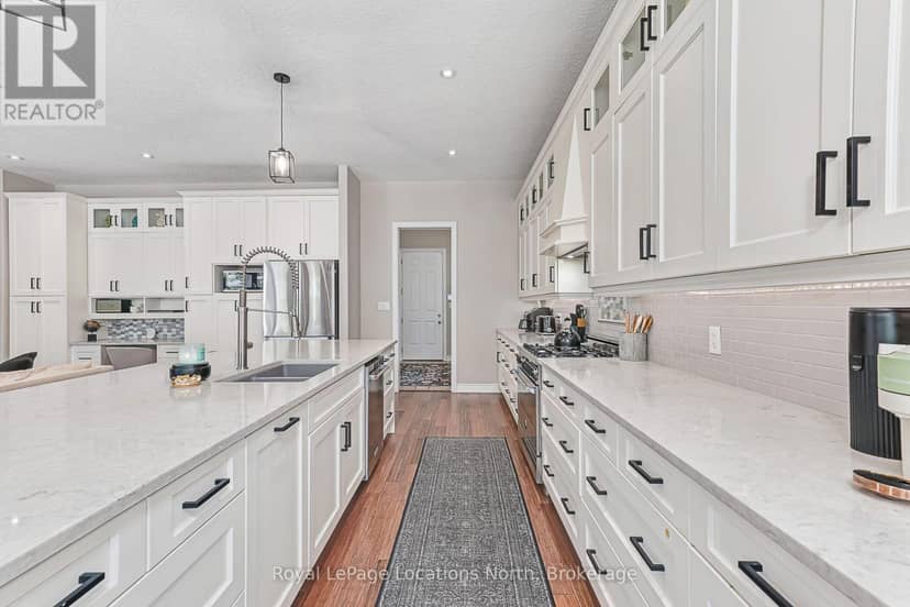 26 Spruce Street — photo 17 of 40