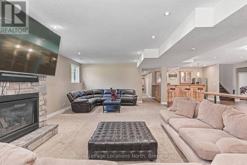 26 Spruce Street — photo 34 of 40