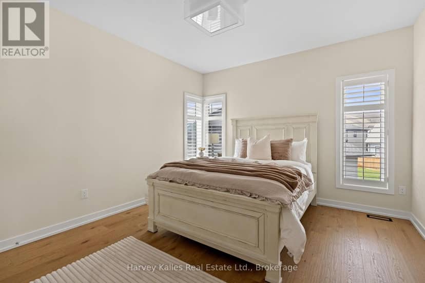 163 Springside Crescent — photo 39 of 40