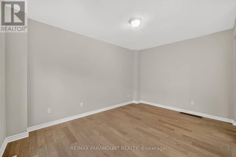 61 Tracey Lane — photo 8 of 40