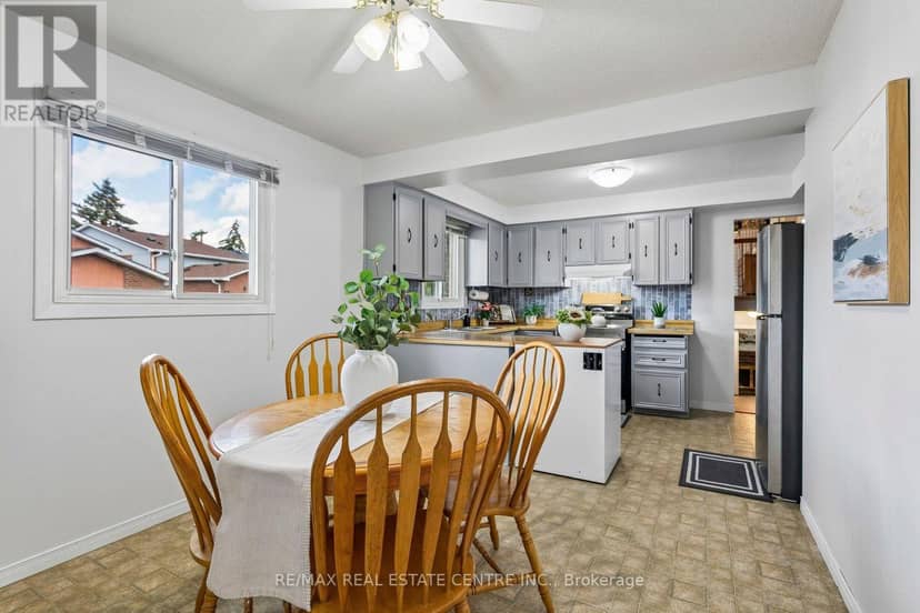 5 Hockley Path — photo 21 of 40