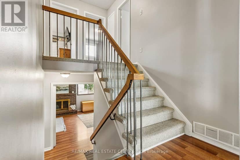 5 Hockley Path — photo 30 of 40