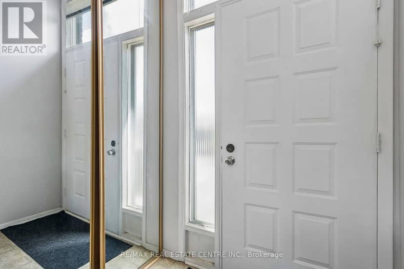 5 Hockley Path — photo 6 of 40