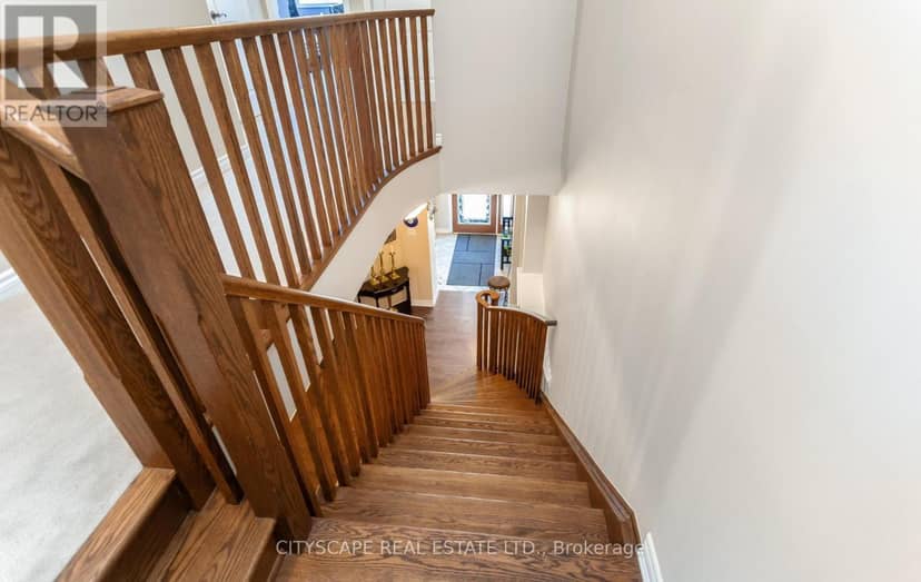 21 - 485 Pringle Avenue — photo 13 of 33