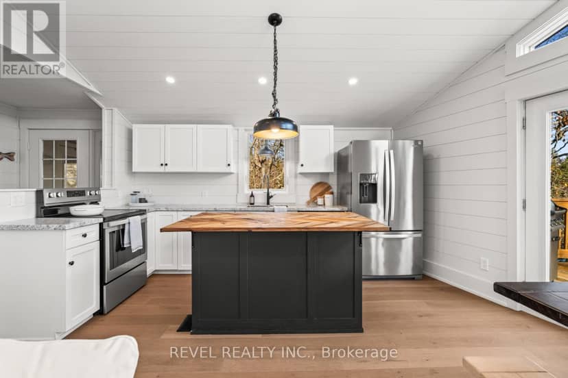 300 Green Lane — photo 10 of 38