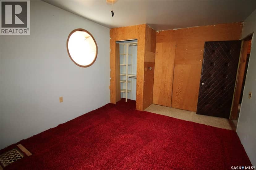 395 2nd STREET W — photo 18 of 37