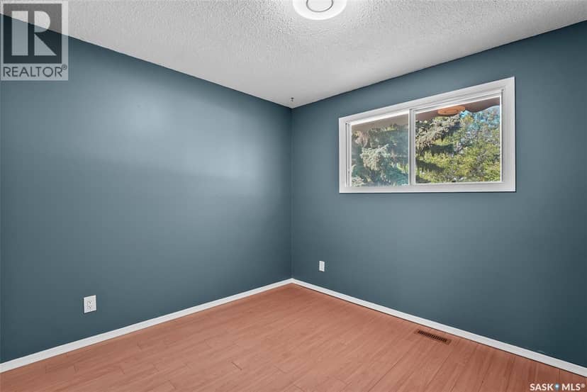 138 Mayfield ROAD — photo 18 of 33