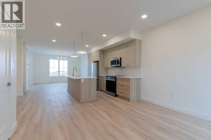 2809 16 Avenue — photo 14 of 33