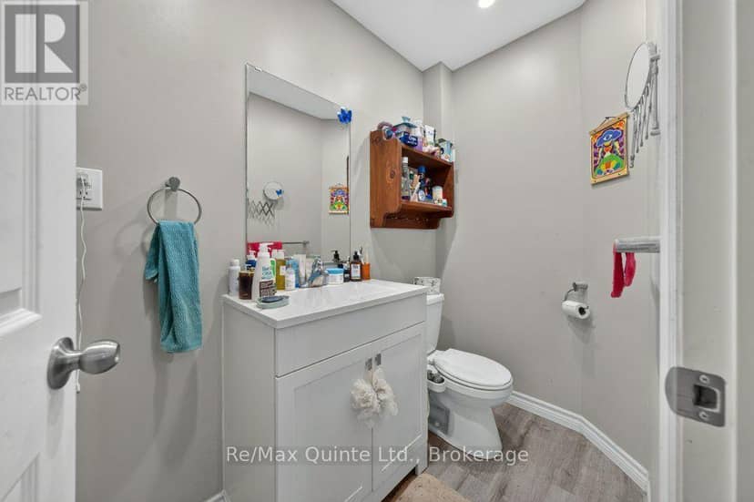 15 Forin Street — photo 34 of 40