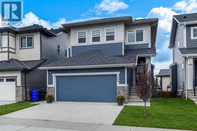 124 Heritage Boulevard, Cochrane, photo 2